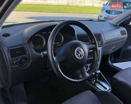 Синий Фольксваген Гольф, объемом двигателя 1.6 л и пробегом 284 тыс. км за 5350 $, фото 35 на Automoto.ua