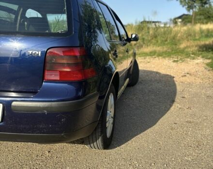 Синий Фольксваген Гольф, объемом двигателя 1.9 л и пробегом 372 тыс. км за 4450 $, фото 1 на Automoto.ua