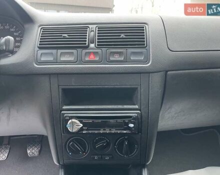 Синий Фольксваген Гольф, объемом двигателя 1.39 л и пробегом 220 тыс. км за 5150 $, фото 15 на Automoto.ua