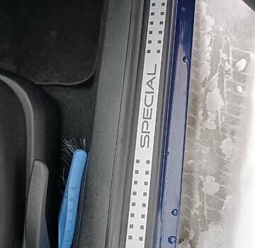 Синий Фольксваген Гольф, объемом двигателя 1.39 л и пробегом 190 тыс. км за 4500 $, фото 24 на Automoto.ua