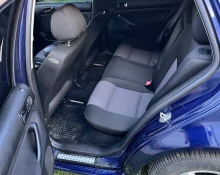 Синий Фольксваген Гольф, объемом двигателя 1.6 л и пробегом 188 тыс. км за 4850 $, фото 9 на Automoto.ua