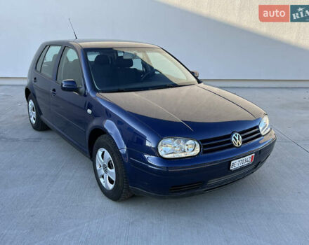 Синий Фольксваген Гольф, объемом двигателя 1.6 л и пробегом 284 тыс. км за 5350 $, фото 5 на Automoto.ua