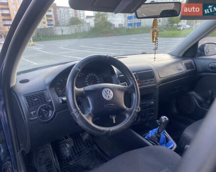 Синий Фольксваген Гольф, объемом двигателя 1.39 л и пробегом 241 тыс. км за 3900 $, фото 18 на Automoto.ua