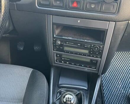 Синий Фольксваген Гольф, объемом двигателя 1.4 л и пробегом 274 тыс. км за 4900 $, фото 16 на Automoto.ua