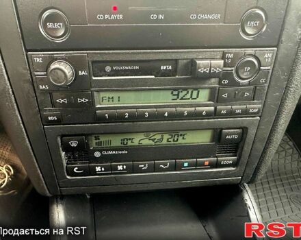 Синий Фольксваген Гольф, объемом двигателя 1.6 л и пробегом 216 тыс. км за 4850 $, фото 12 на Automoto.ua