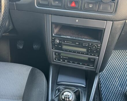 Синий Фольксваген Гольф, объемом двигателя 1.4 л и пробегом 274 тыс. км за 4900 $, фото 17 на Automoto.ua