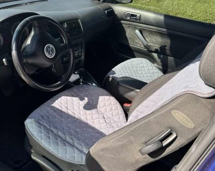 Синий Фольксваген Гольф, объемом двигателя 1.6 л и пробегом 280 тыс. км за 5300 $, фото 5 на Automoto.ua