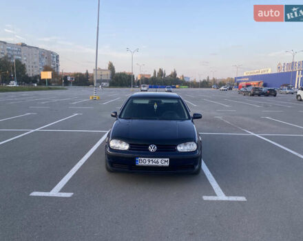Синий Фольксваген Гольф, объемом двигателя 1.39 л и пробегом 241 тыс. км за 3900 $, фото 2 на Automoto.ua