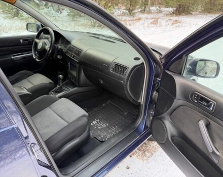 Синий Фольксваген Гольф, объемом двигателя 1.9 л и пробегом 220 тыс. км за 3950 $, фото 10 на Automoto.ua