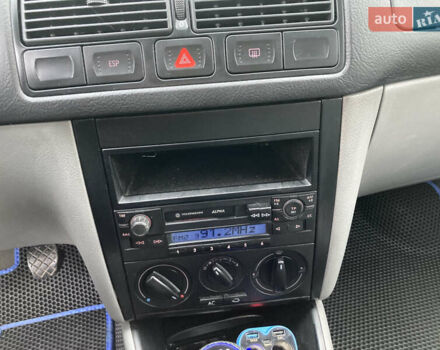 Синій Фольксваген Гольф, об'ємом двигуна 1.39 л та пробігом 204 тис. км за 4399 $, фото 29 на Automoto.ua