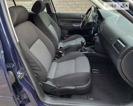 Синий Фольксваген Гольф, объемом двигателя 1.6 л и пробегом 167 тыс. км за 5777 $, фото 37 на Automoto.ua