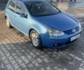 Синий Фольксваген Гольф, объемом двигателя 2 л и пробегом 320 тыс. км за 4800 $, фото 1 на Automoto.ua
