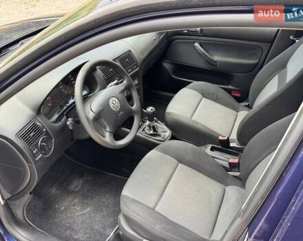 Синий Фольксваген Гольф, объемом двигателя 1.4 л и пробегом 266 тыс. км за 4799 $, фото 9 на Automoto.ua