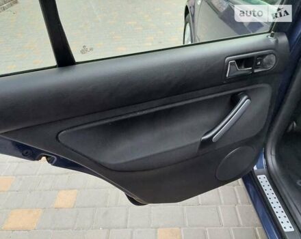 Синий Фольксваген Гольф, объемом двигателя 1.6 л и пробегом 167 тыс. км за 5777 $, фото 44 на Automoto.ua