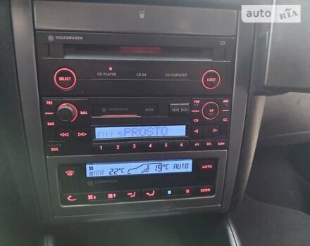 Синий Фольксваген Гольф, объемом двигателя 1.6 л и пробегом 167 тыс. км за 5777 $, фото 55 на Automoto.ua