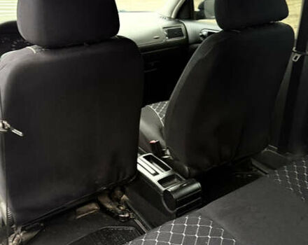 Синий Фольксваген Гольф, объемом двигателя 1.39 л и пробегом 366 тыс. км за 3800 $, фото 6 на Automoto.ua