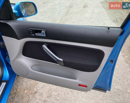 Синій Фольксваген Гольф, об'ємом двигуна 1.39 л та пробігом 204 тис. км за 4399 $, фото 31 на Automoto.ua