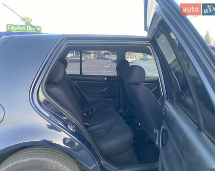 Синий Фольксваген Гольф, объемом двигателя 1.39 л и пробегом 241 тыс. км за 3900 $, фото 20 на Automoto.ua