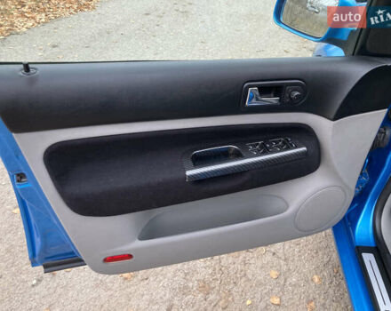 Синій Фольксваген Гольф, об'ємом двигуна 1.39 л та пробігом 204 тис. км за 4399 $, фото 32 на Automoto.ua