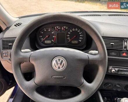 Синий Фольксваген Гольф, объемом двигателя 1.4 л и пробегом 266 тыс. км за 4799 $, фото 19 на Automoto.ua