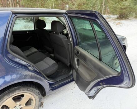 Синий Фольксваген Гольф, объемом двигателя 1.9 л и пробегом 220 тыс. км за 3950 $, фото 9 на Automoto.ua