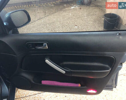 Синий Фольксваген Гольф, объемом двигателя 1.6 л и пробегом 230 тыс. км за 5000 $, фото 19 на Automoto.ua