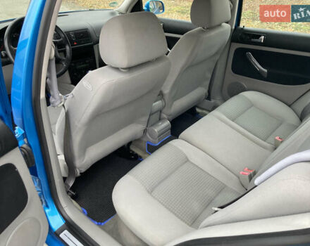 Синій Фольксваген Гольф, об'ємом двигуна 1.39 л та пробігом 204 тис. км за 4399 $, фото 36 на Automoto.ua