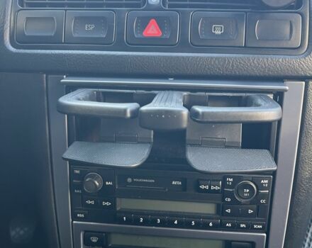 Синий Фольксваген Гольф, объемом двигателя 1.4 л и пробегом 274 тыс. км за 4900 $, фото 18 на Automoto.ua