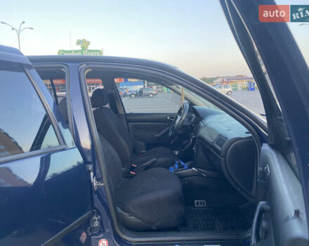 Синий Фольксваген Гольф, объемом двигателя 1.39 л и пробегом 241 тыс. км за 3900 $, фото 21 на Automoto.ua