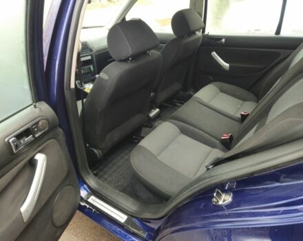 Синій Фольксваген Гольф, об'ємом двигуна 1.6 л та пробігом 290 тис. км за 3800 $, фото 6 на Automoto.ua