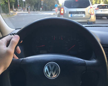 Синий Фольксваген Гольф, объемом двигателя 1.39 л и пробегом 215 тыс. км за 4650 $, фото 24 на Automoto.ua