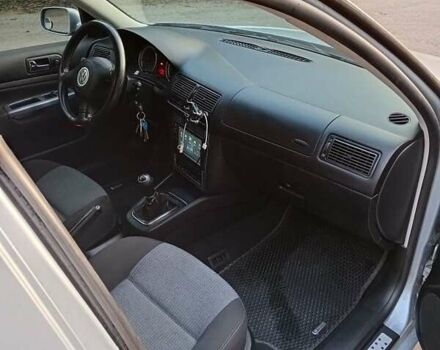 Фольксваген Гольф 2003 у Львові на Automoto.ua Синій Фольксваген Гольф, об'ємом двигуна 1.4 л та пробігом 200 тис. км за 4200 $, фото 8 на Automoto.ua