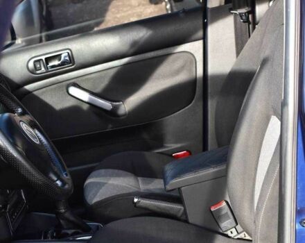 Синий Фольксваген Гольф, объемом двигателя 1.4 л и пробегом 232 тыс. км за 4750 $, фото 7 на Automoto.ua