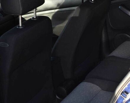 Синий Фольксваген Гольф, объемом двигателя 1.4 л и пробегом 232 тыс. км за 4750 $, фото 15 на Automoto.ua