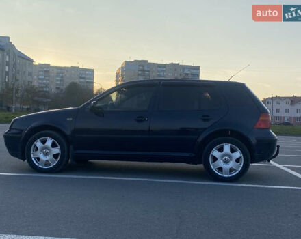 Синий Фольксваген Гольф, объемом двигателя 1.39 л и пробегом 241 тыс. км за 3900 $, фото 9 на Automoto.ua