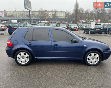 Синий Фольксваген Гольф, объемом двигателя 1.6 л и пробегом 218 тыс. км за 5100 $, фото 3 на Automoto.ua