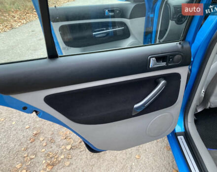 Синій Фольксваген Гольф, об'ємом двигуна 1.39 л та пробігом 204 тис. км за 4399 $, фото 33 на Automoto.ua
