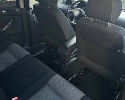 Синий Фольксваген Гольф, объемом двигателя 1.4 л и пробегом 274 тыс. км за 4900 $, фото 10 на Automoto.ua