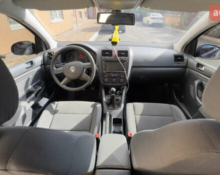 Синій Фольксваген Гольф, об'ємом двигуна 1.6 л та пробігом 270 тис. км за 5600 $, фото 8 на Automoto.ua