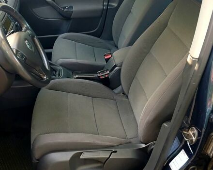 Синий Фольксваген Гольф, объемом двигателя 1.6 л и пробегом 230 тыс. км за 5300 $, фото 12 на Automoto.ua