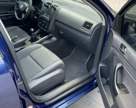 Синій Фольксваген Гольф, об'ємом двигуна 1.6 л та пробігом 219 тис. км за 6000 $, фото 23 на Automoto.ua