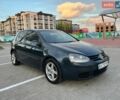 Синий Фольксваген Гольф, объемом двигателя 1.6 л и пробегом 243 тыс. км за 3950 $, фото 4 на Automoto.ua