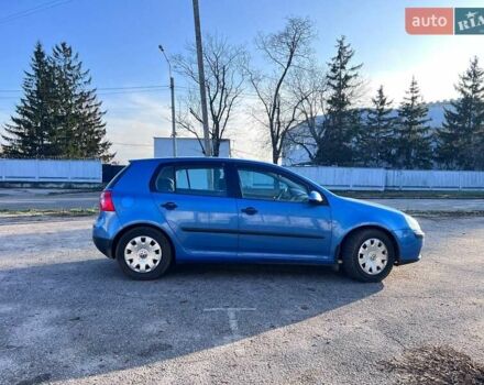 Синий Фольксваген Гольф, объемом двигателя 1.6 л и пробегом 212 тыс. км за 6000 $, фото 3 на Automoto.ua