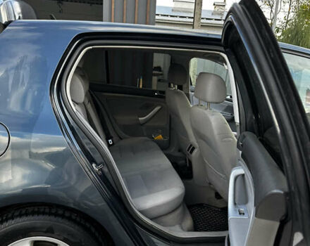 Синий Фольксваген Гольф, объемом двигателя 1.6 л и пробегом 270 тыс. км за 5800 $, фото 23 на Automoto.ua