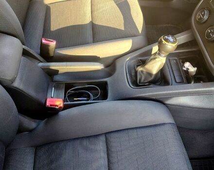 Синий Фольксваген Гольф, объемом двигателя 1.4 л и пробегом 312 тыс. км за 4800 $, фото 12 на Automoto.ua