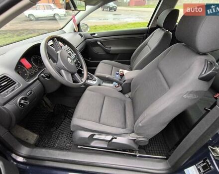 Синий Фольксваген Гольф, объемом двигателя 1.9 л и пробегом 298 тыс. км за 5700 $, фото 19 на Automoto.ua