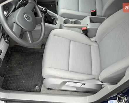 Синий Фольксваген Гольф, объемом двигателя 1.4 л и пробегом 170 тыс. км за 5600 $, фото 9 на Automoto.ua