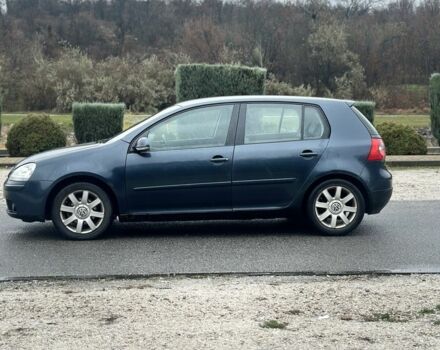 Синий Фольксваген Гольф, объемом двигателя 1.6 л и пробегом 300 тыс. км за 1999 $, фото 1 на Automoto.ua