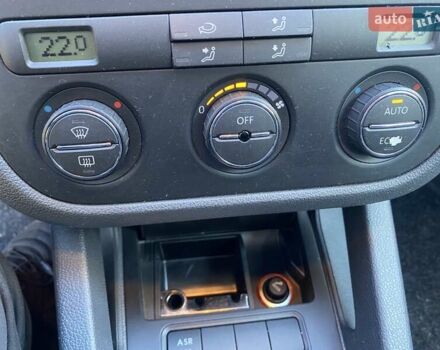 Синий Фольксваген Гольф, объемом двигателя 1.4 л и пробегом 175 тыс. км за 5299 $, фото 38 на Automoto.ua