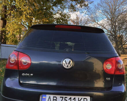 Фольксваген Гольф 2004 в Шаргороде на Automoto.ua Синий Фольксваген Гольф, объемом двигателя 1.6 л и пробегом 261 тыс. км за 5200 $, фото 1 на Automoto.ua